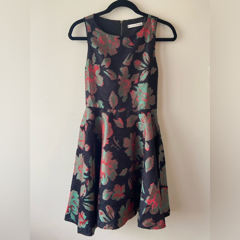 Alice + Olivia Foss black cutout back  floral jacquard dress size 4